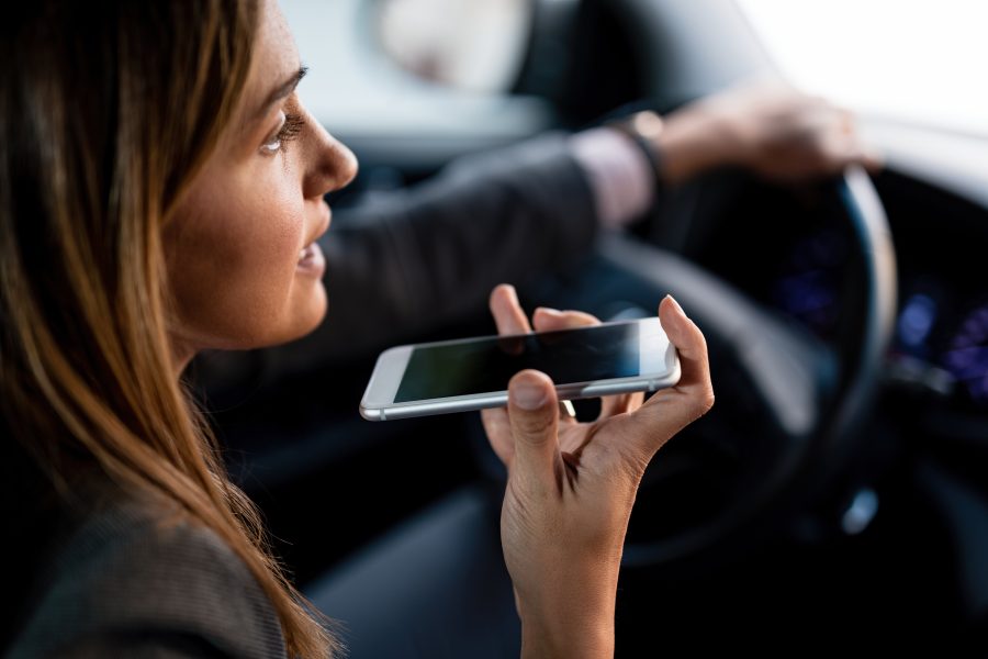 El móvil al volante: una de las principales distracciones